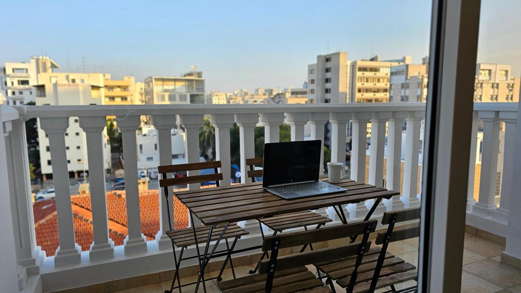 Stay Cosmo City Suites Nicosia Eksteriør billede
