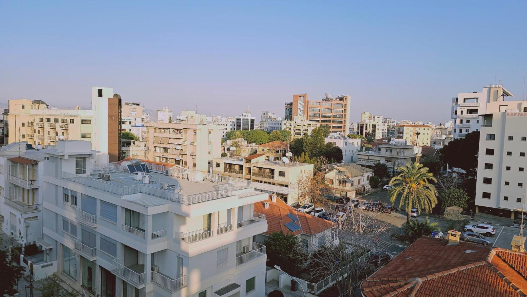 Stay Cosmo City Suites Nicosia Eksteriør billede